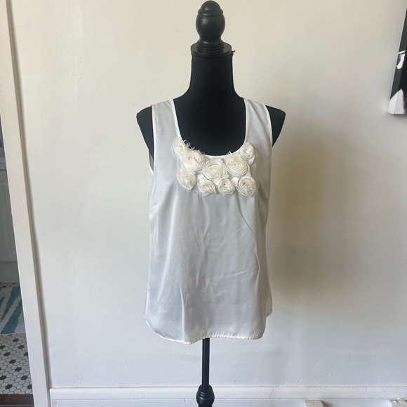 LOFT Floral Appliqué Cream Camisole Blouse Size Small - Picture 2 of 7